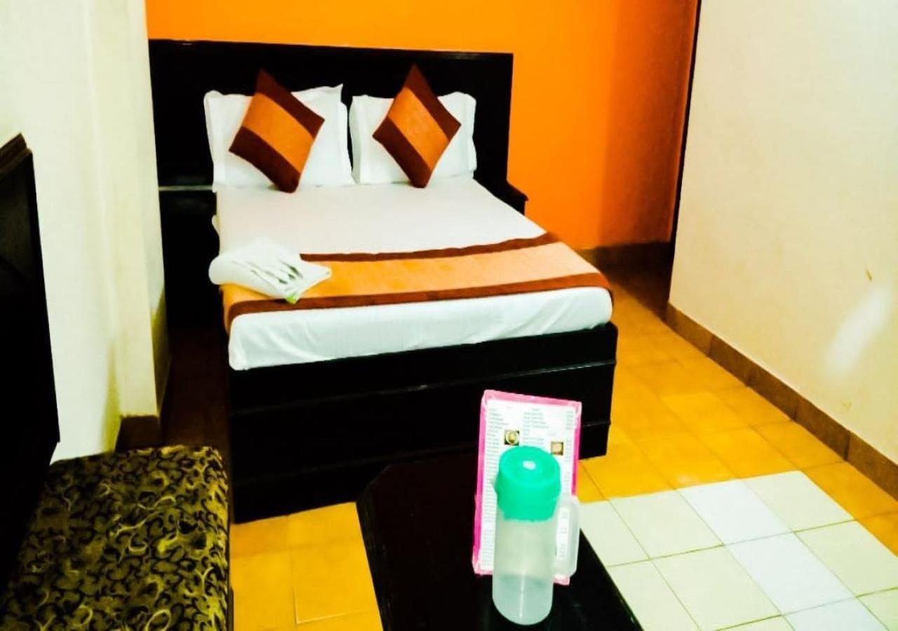 Hotel International Neelam Near New Delhi Railway Station Nové Dillí Exteriér fotografie